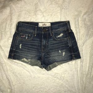 Hollister high waisted shorts